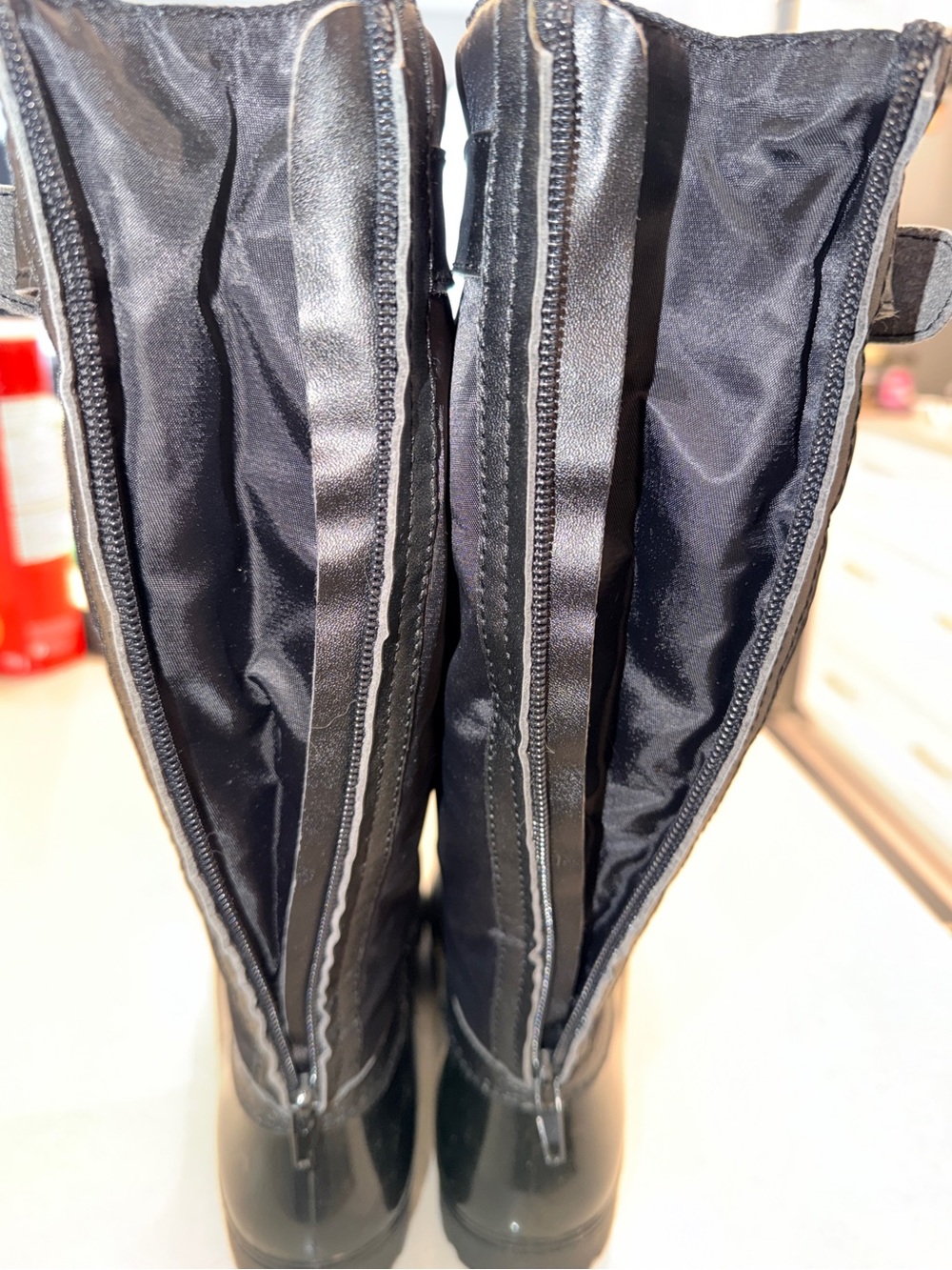 London Fog LINED rain boot winter boot size 8.5 brand new. Zipper on the back. - Picture 6 of 7